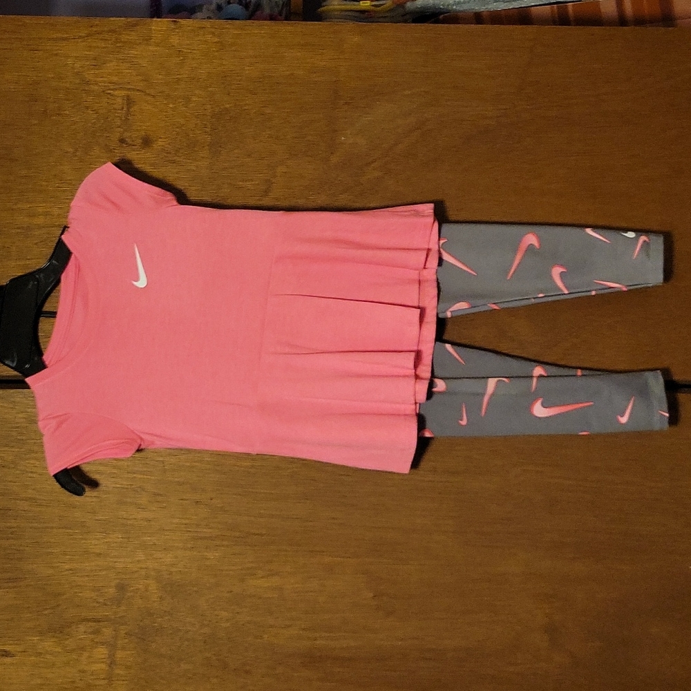 Nike sz 4 pink and gray tunic and leggings set